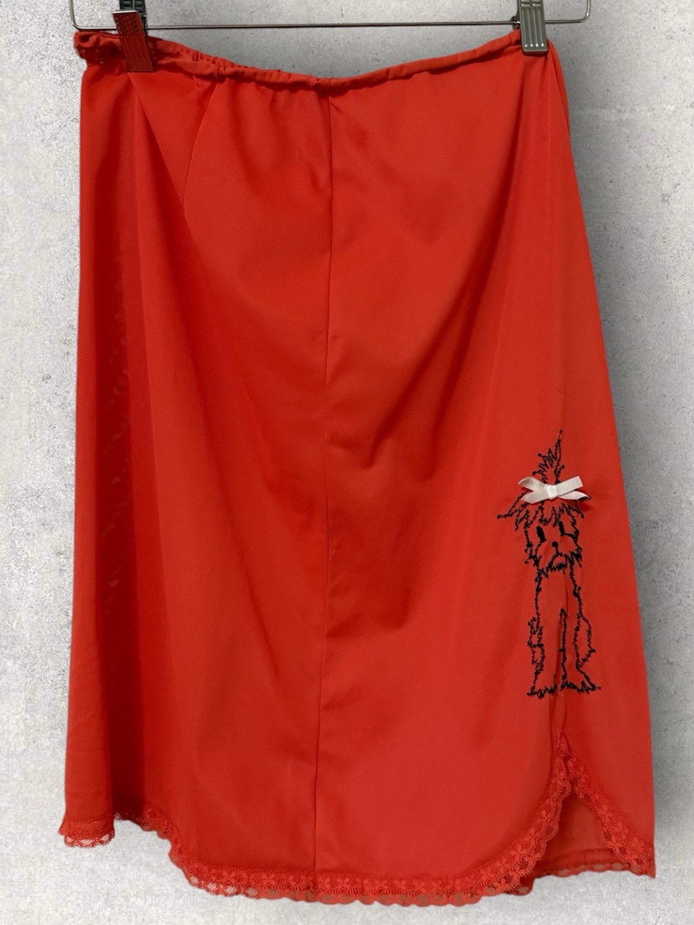 Vintage 1960s Vanity Fair Scottie Dog Embroidered Half Slip (Size Medium S)